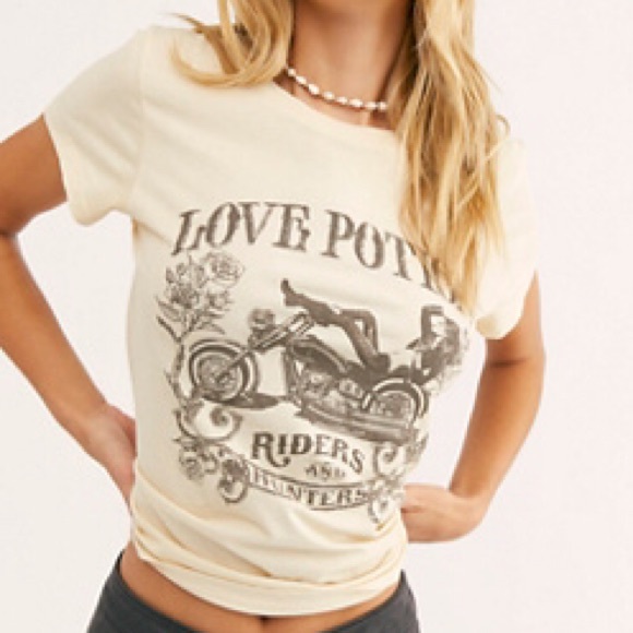 Love Potion TEE Girlfriend Graphic T-Shirt Top NEW - Picture 2 of 4